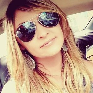 Meet your Posher, Shannon